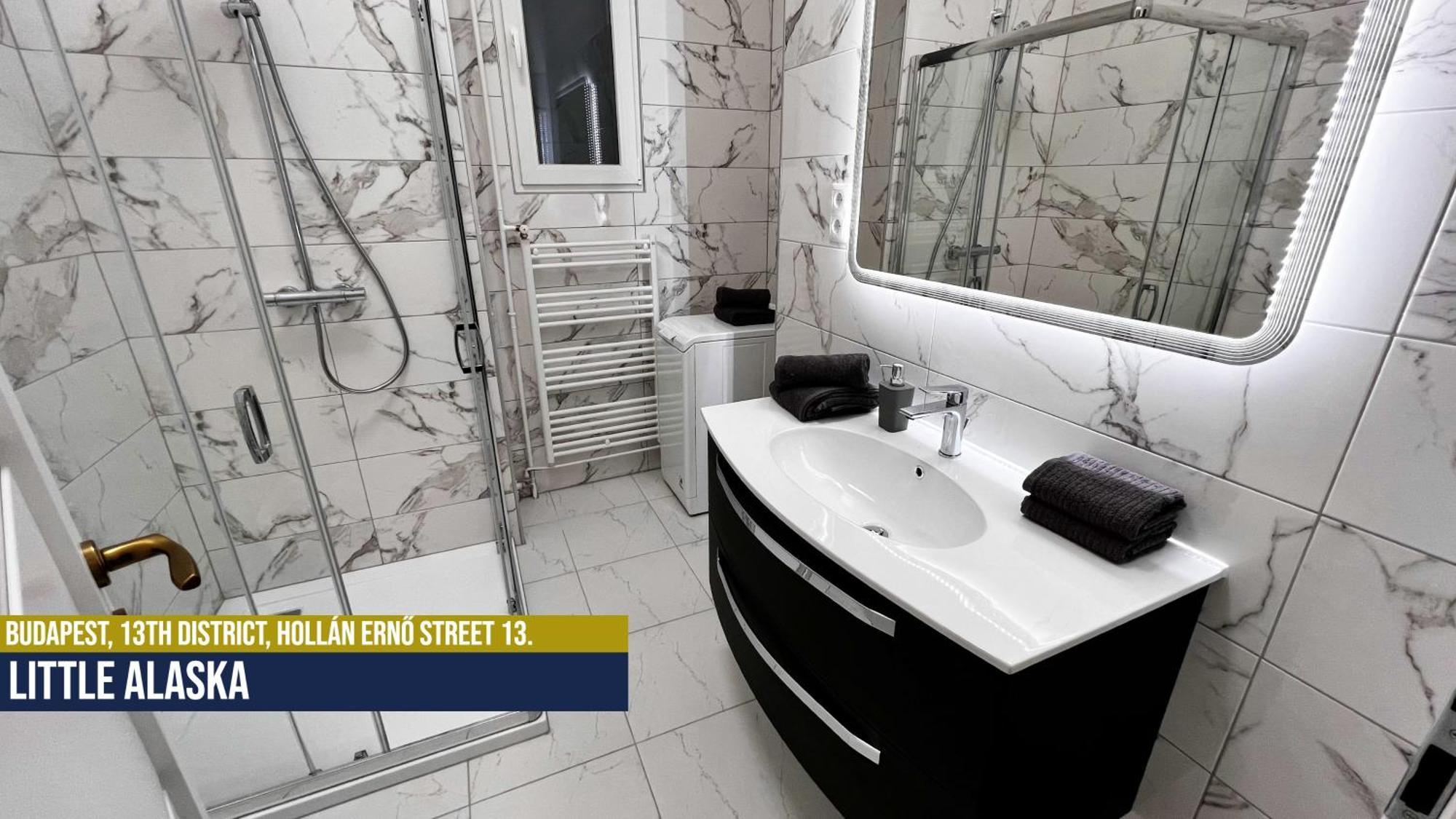 Little Americas Alaska Apartment Budapest Exteriör bild